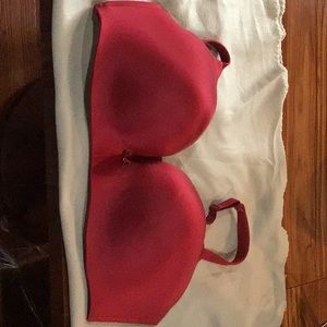 Red wireless Cacique 44DDD padded bra